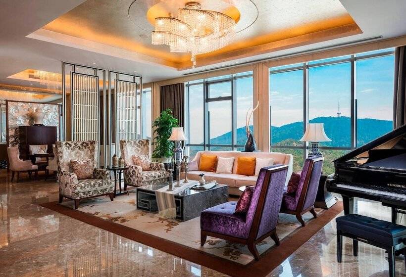 Номер Клуб, Sheraton Wuxi Binhu