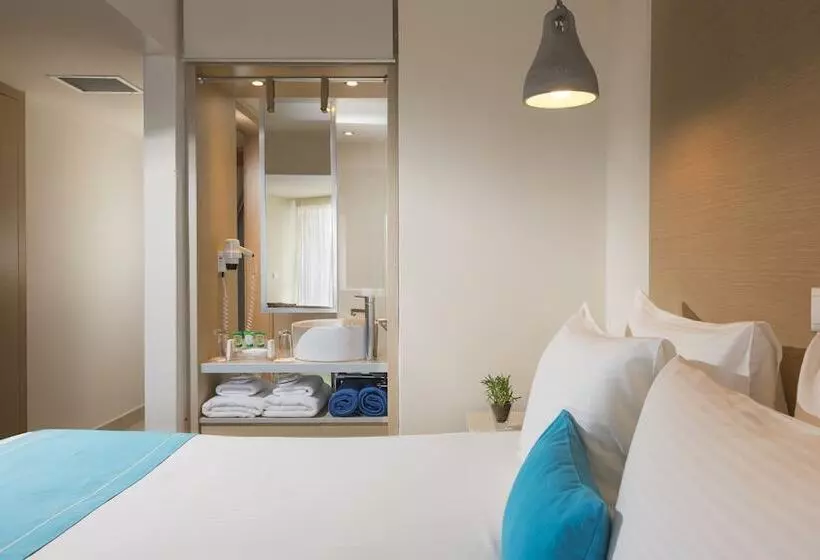 اتاق استاندارد با چشمانداز دریا, The Island Hotel Adults Only
