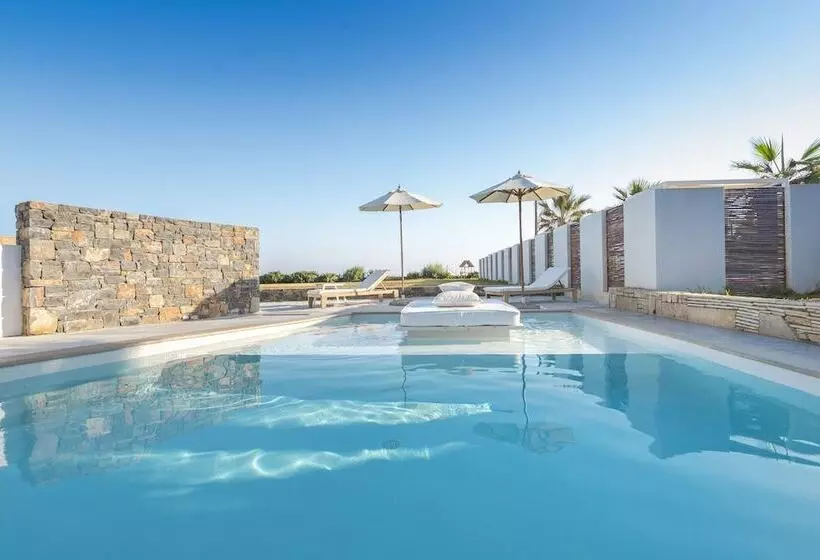 سوییت سوپریور با چشمانداز دریا, The Island Hotel Adults Only
