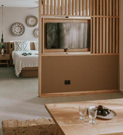 חדר סופריור צדדי נוף לים, Unique Blue! Resort And Villas Adults Only