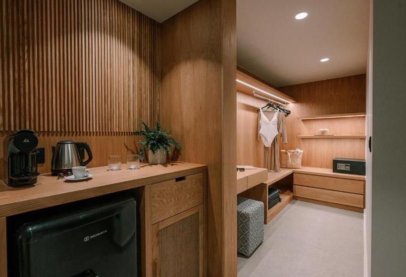 חדר סופריור צדדי נוף לים, Unique Blue! Resort And Villas Adults Only