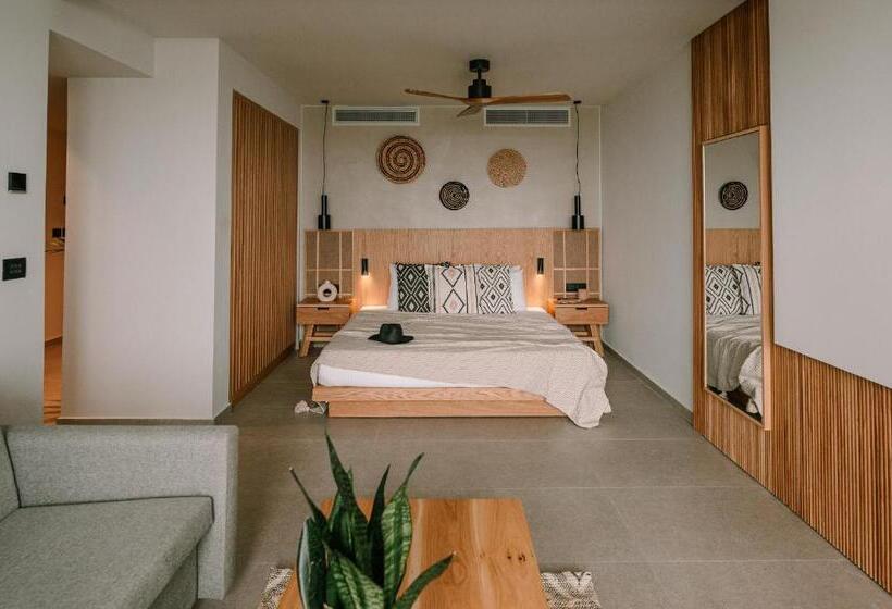 חדר סופריור צדדי נוף לים, Unique Blue! Resort And Villas Adults Only