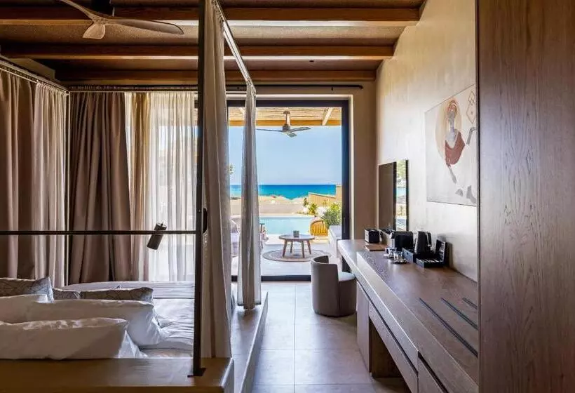 オーシャンビュースイート, Unique Blue! Resort And Villas Adults Only