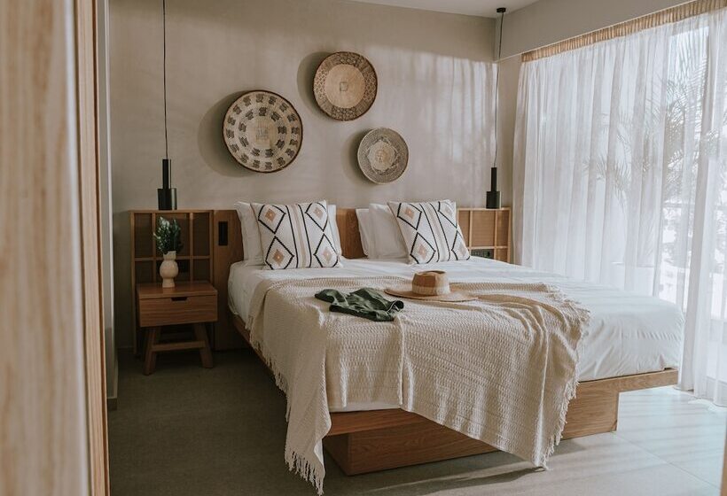 Номер Стандарт Боковой Вид на Море, Unique Blue! Resort And Villas Adults Only