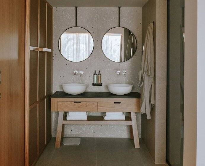 חדר סופריור צדדי נוף לים, Unique Blue! Resort And Villas Adults Only