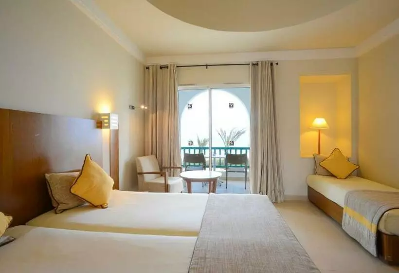 اتاق استاندارد سه نفره, Vincci Helios Beach