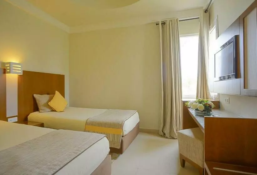 بانگلوی استاندارد, Vincci Helios Beach