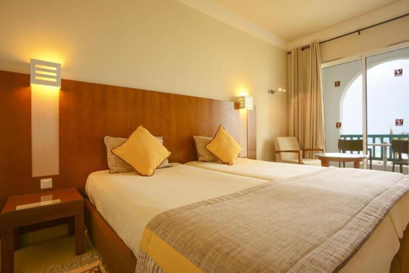 スタンダードトリプルルーム, Vincci Helios Beach