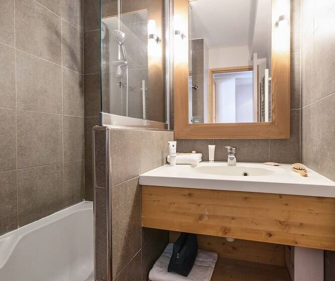 Апартаменты 2 Спальни, Residence Pierre & Vacances Les Nereides