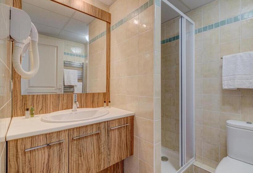 إستديو قياسى مزود بشرفة, Vacanceole – Le Domaine De Camiole