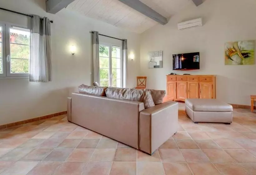 プール付３ベッドルーム　ビラ, Vacanceole – Le Domaine De Camiole