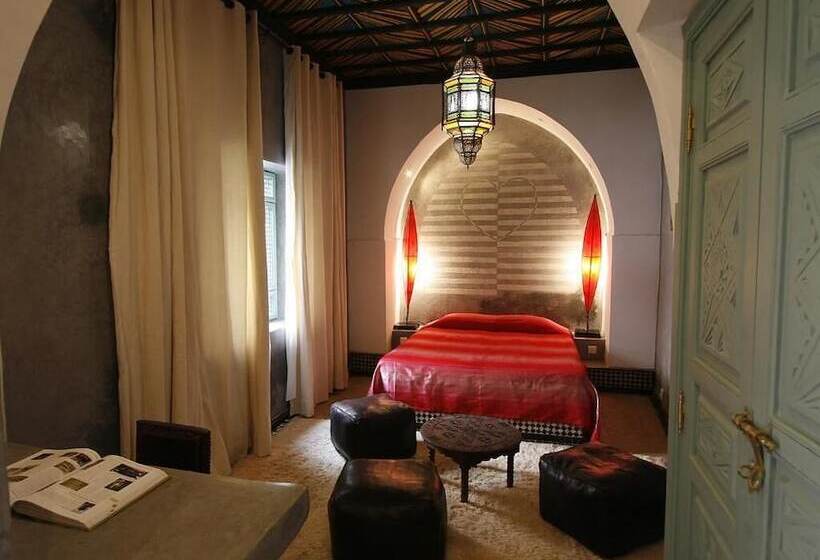 اتاق لوکس, Riad Moullaoud