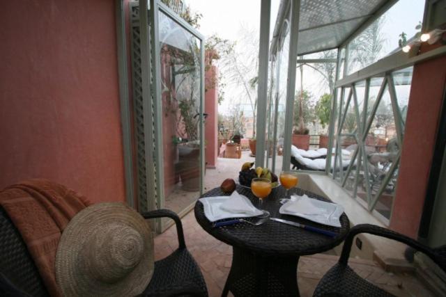 سوئیت با وان آب گرم, Riad Moullaoud