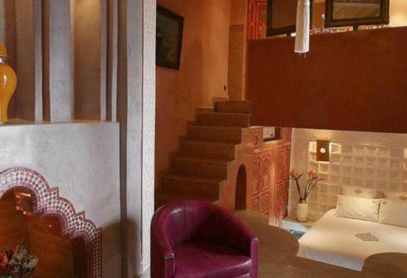 سوییت جونیور, Riad Moullaoud