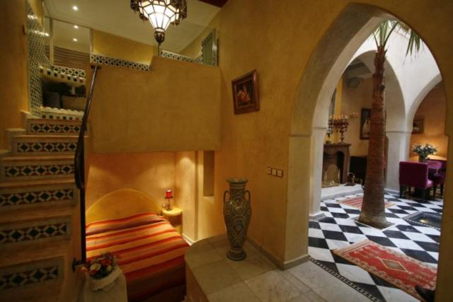 اتاق سوپریور, Riad Moullaoud