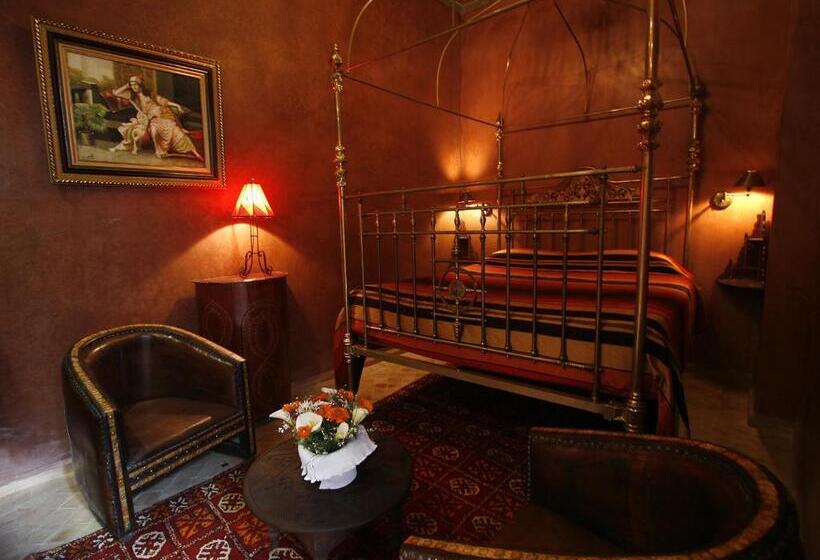 اتاق سوپریور, Riad Moullaoud