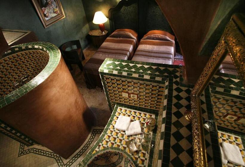اتاق سوپریور, Riad Moullaoud