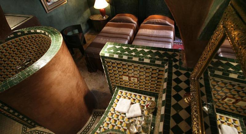 اتاق سوپریور, Riad Moullaoud