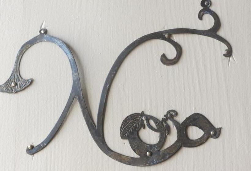 Standard Triple Room, Riad Les Orangers D Alilia