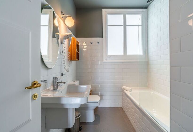 Номер Стандарт Трехместный, Casa Gracia Barcelona   Hostel
