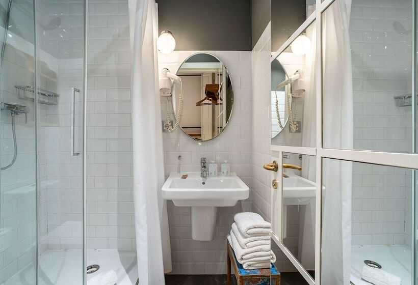 Номер Стандарт, Casa Gracia Barcelona   Hostel