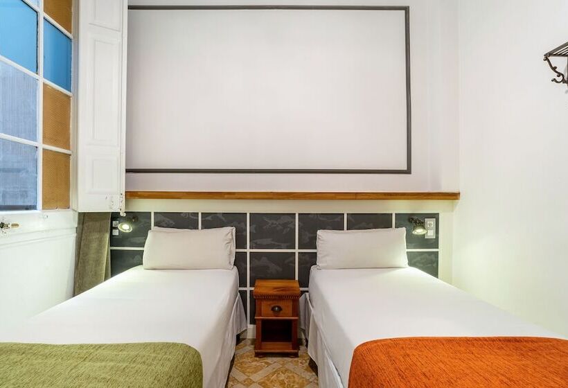 Номер Стандарт, Casa Gracia Barcelona   Hostel