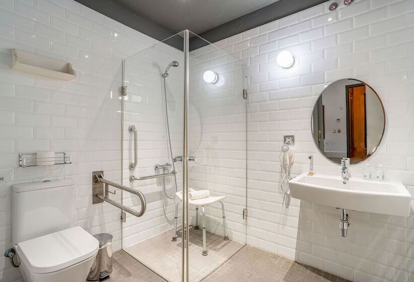 اتاق استاندارد یک نفره, Casa Gracia Barcelona   Hostel