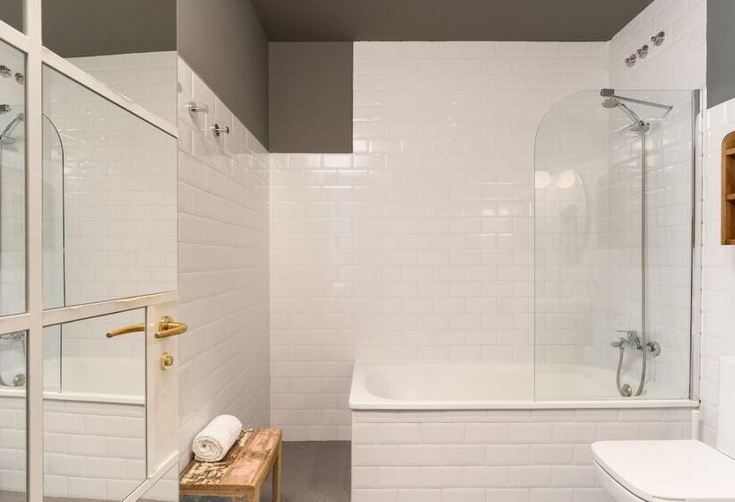 اتاق استاندارد چهار تخته, Casa Gracia Barcelona   Hostel