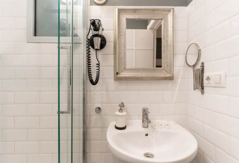 تختخواب در اتاق مشترک, Casa Gracia Barcelona   Hostel