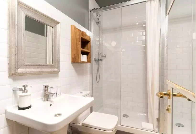 تختخواب در اتاق مشترک, Casa Gracia Barcelona   Hostel