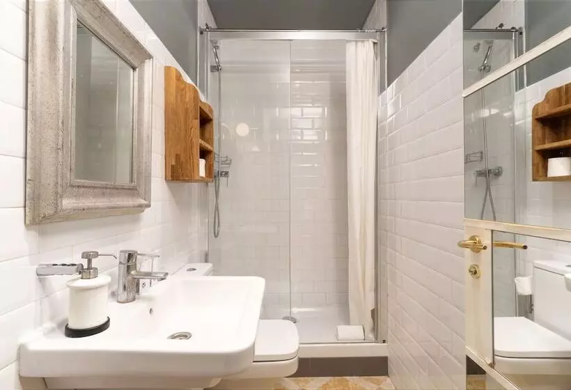 تختخواب در اتاق مشترک, Casa Gracia Barcelona   Hostel