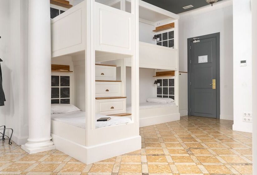 تختخواب در اتاق مشترک, Casa Gracia Barcelona   Hostel