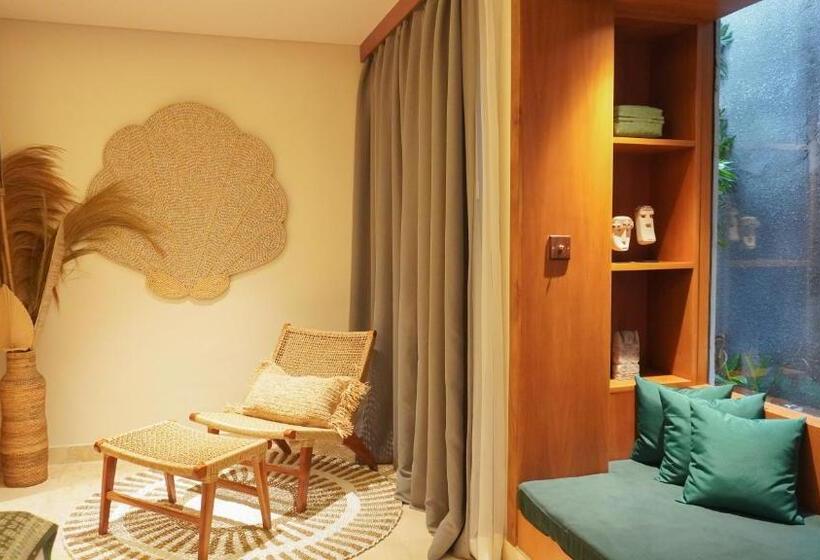 וילה עם חדר שינה אחד ובריכת שחיה, Annora Villas Seminyak