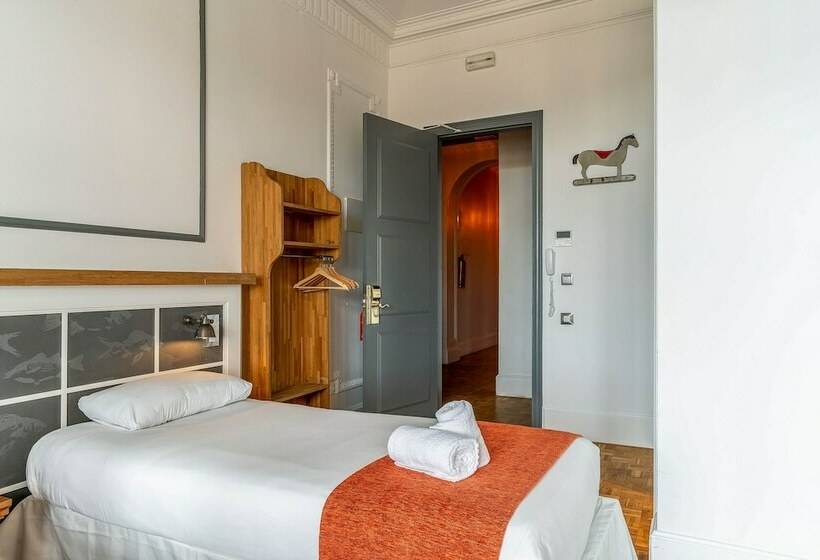 اتاق استاندارد چهار تخته, Casa Gracia Barcelona   Hostel