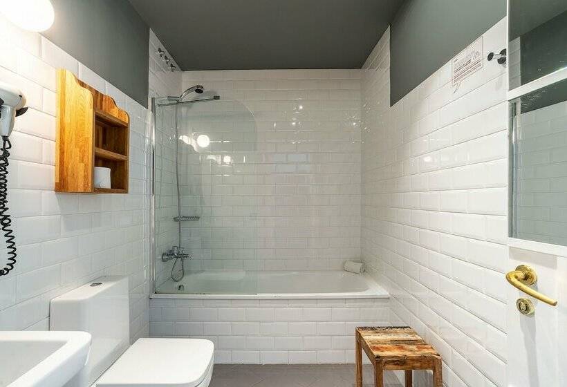 اتاق استاندارد چهار تخته, Casa Gracia Barcelona   Hostel