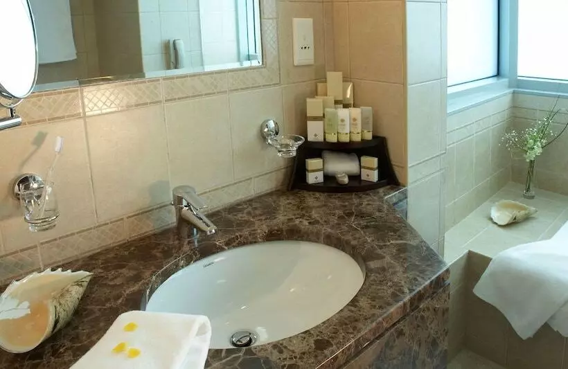 デラックススイート, Al Manzel Hotel Apartments