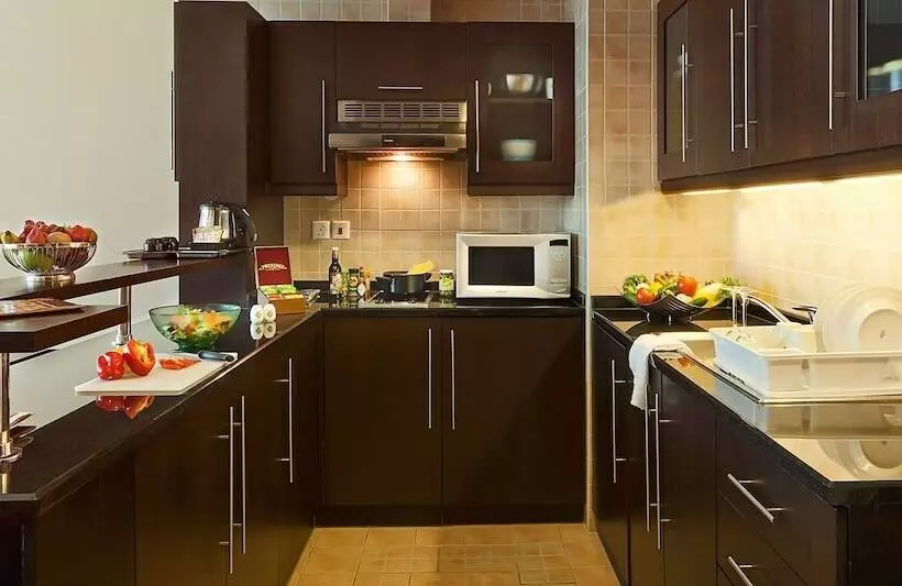 プレミアムスイート, Al Manzel Hotel Apartments