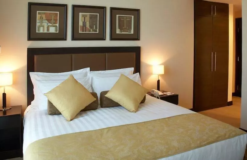 デラックススイート, Al Manzel Hotel Apartments