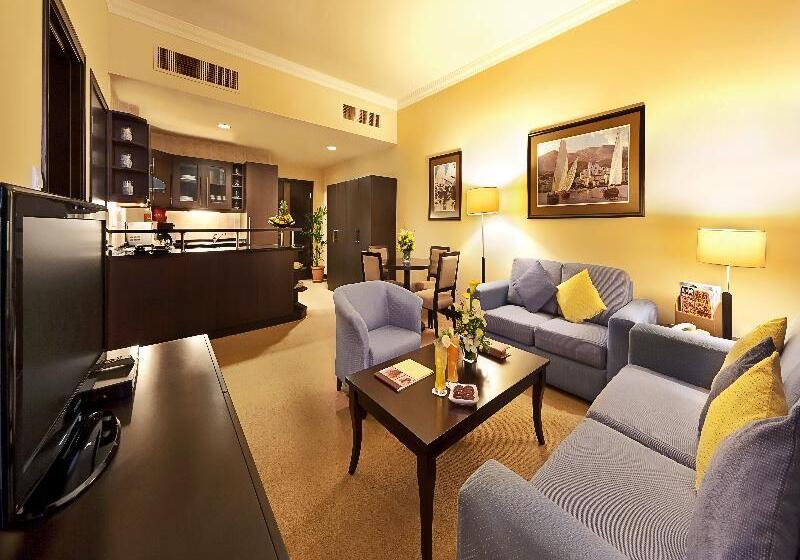 Люкс Премиум, Al Manzel Hotel Apartments