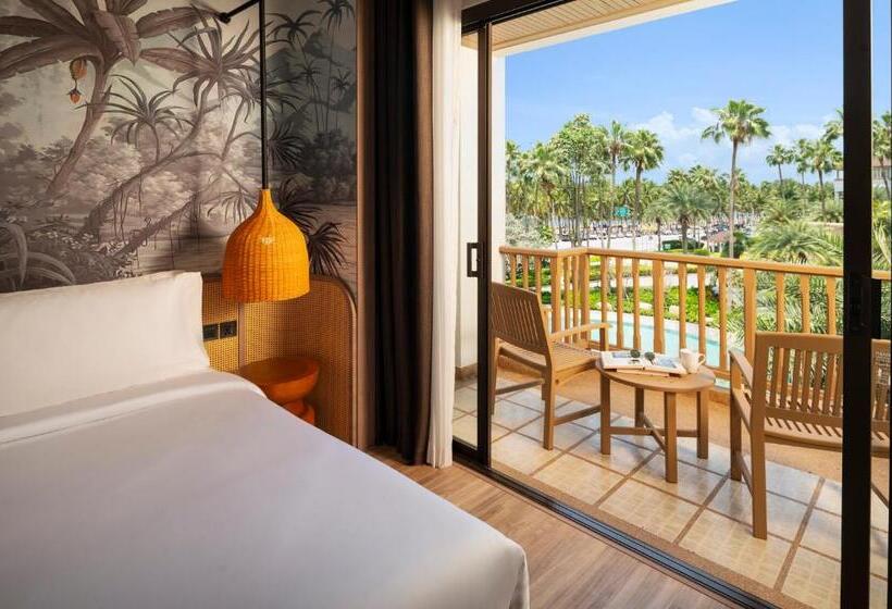 חדר דחוקס עם מיטת קינג, Amari Bangsaen