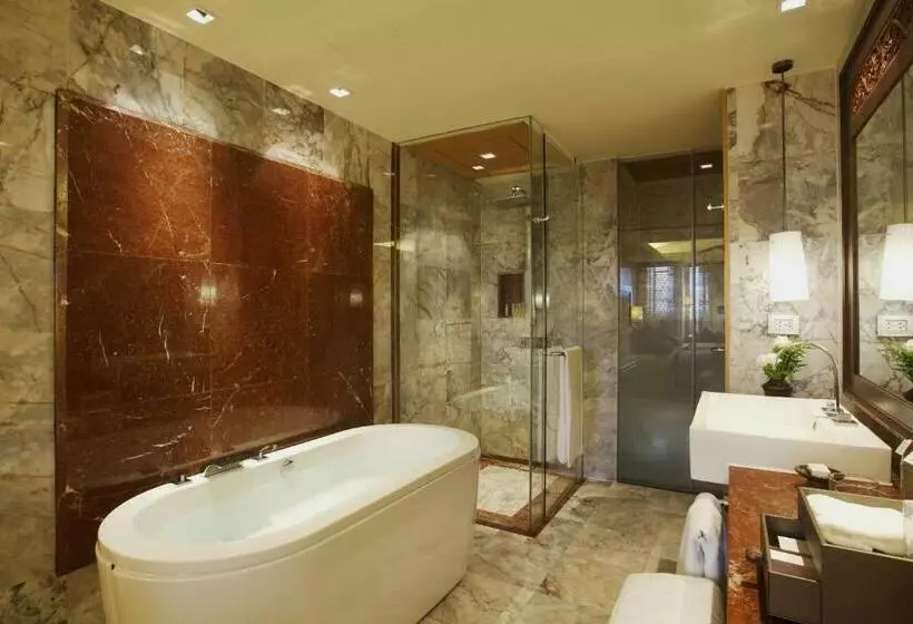 キングサイズベッドのデラックスルーム, Centara Grand Beach Resort Phuket   Sha Plus