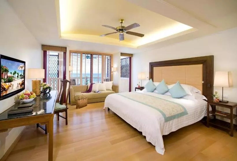 キングサイズベッドのデラックスルーム, Centara Grand Beach Resort Phuket   Sha Plus