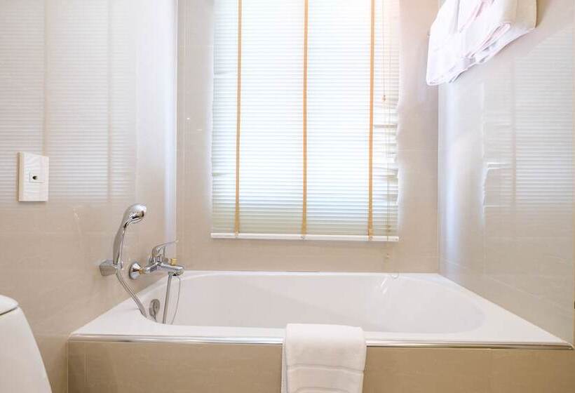 سوئیت خانواده 2 خوابه, Evergreen Place Siam By Uhg