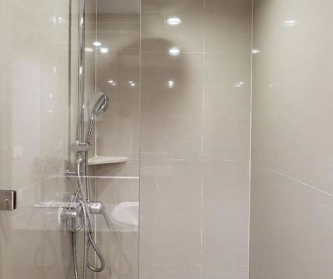 سوییت با چشمانداز استخر, Evergreen Place Siam By Uhg