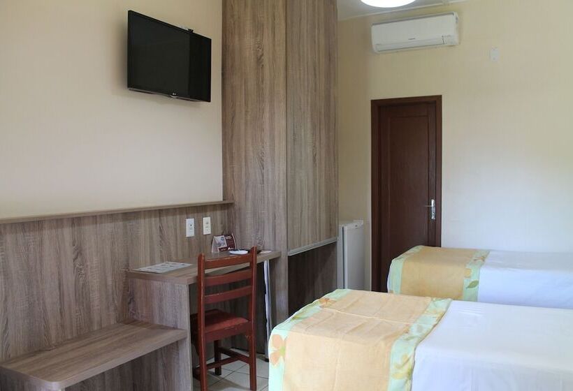 غرفة إدارية ثلاثية, Fazenda Mato Grosso