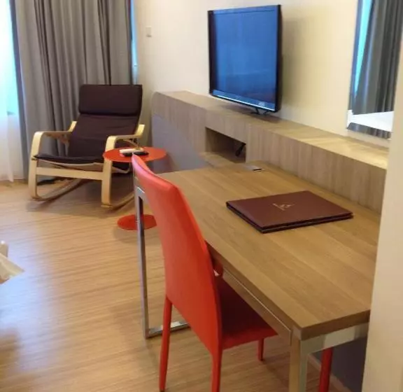 اتاق لوکس, Grand Tower Inn Sathorn