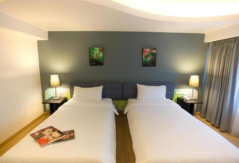 Трехместный Номер Deluxe, Grand Tower Inn Sathorn