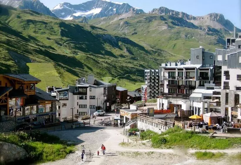 اتاق خانوادگی, Hôtel La Vanoise