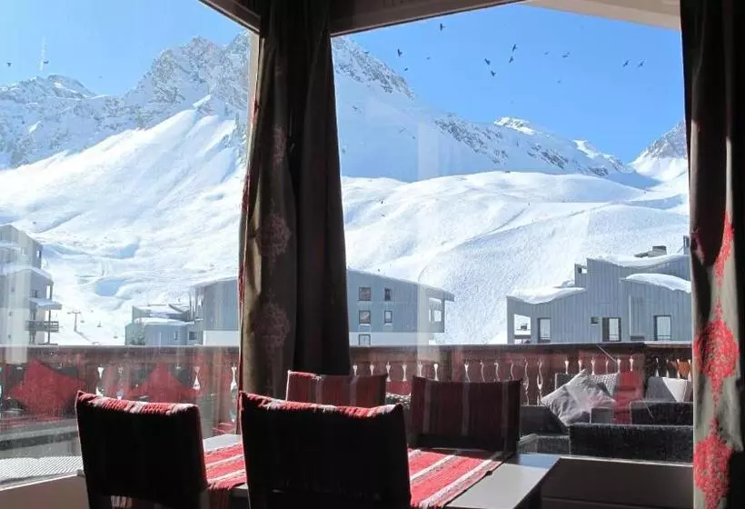 اتاق خانوادگی, Hôtel La Vanoise
