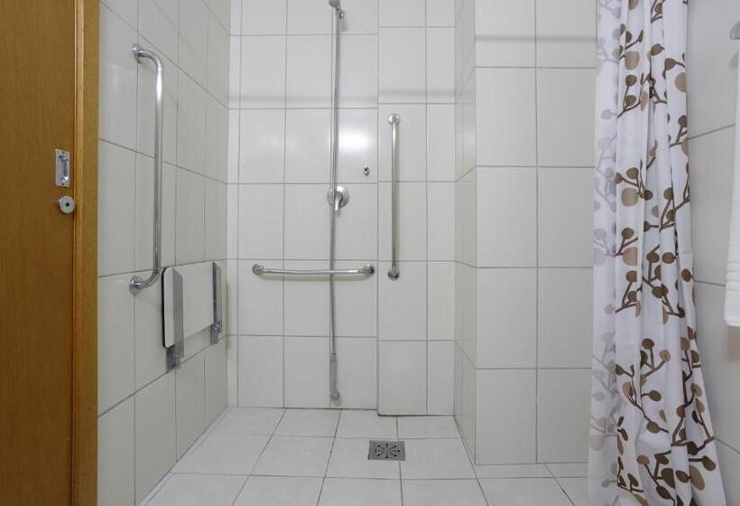 장애인을 위한 스탠다드 룸, Interclass Florianopolis